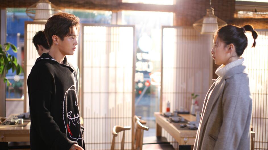 ���뺲Ů����˭ ���İ������������