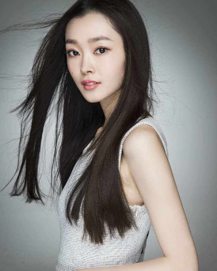 ������˭���µ����� ������ɷ򻪺���Ƭ