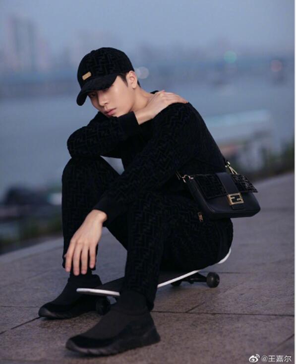 ��̶�����󽻼ʻ���˭ ������̶���ǲ��Ǹ�����