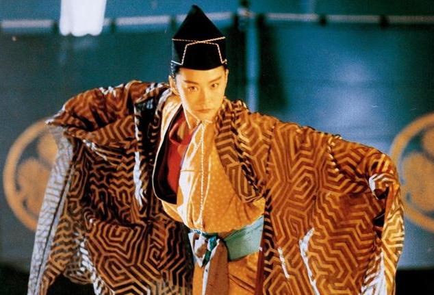 �޿�������Ůװ�� �޿��ƽ������