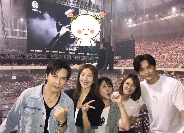 ��־ӱר��Ϊ�����糪������һ�׸� ����������Ϊʲô����