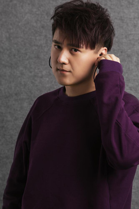 ����Ϊʲô�뿪�����黨 ���ڵ�Ů������˭