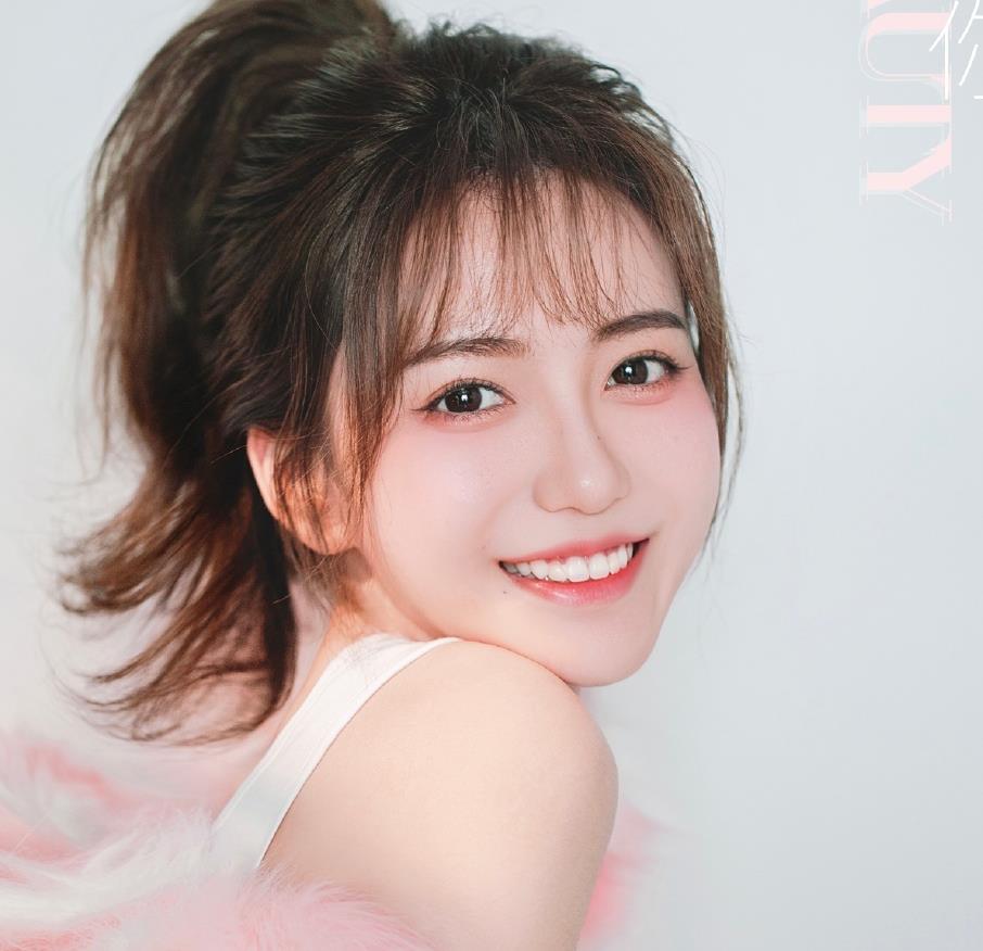 心动的信号洪成成年龄多大哪里人 她微博是什么