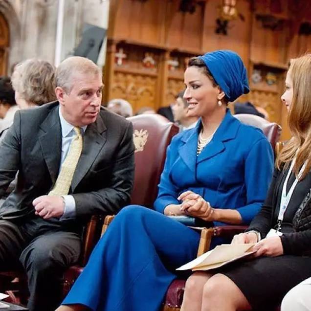 л���������������Ͼ��� ����ʱ�����Ƭ�ܾ���