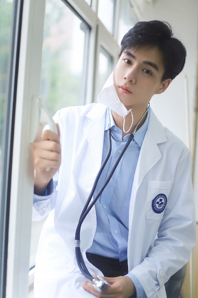 ��һ�������Ů������˭ ����������¼������¼����