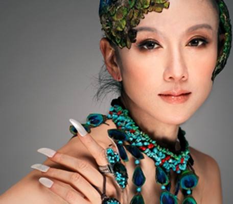 ����Ƽ�������ɷ���Ƭ ����Ƽ�Ķ��ұ�������