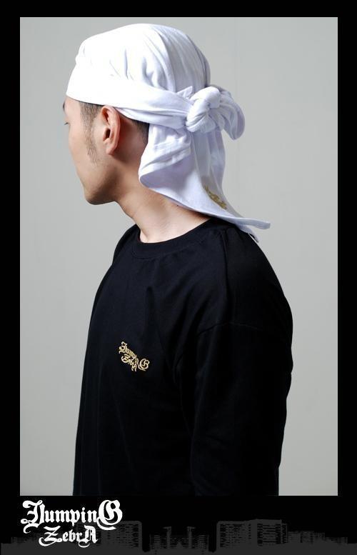 嘻哈头巾怎么戴 嘻哈头巾的系法图解