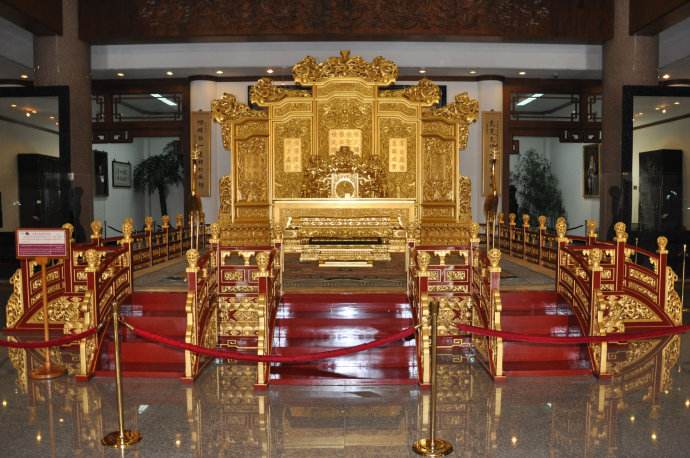 �ʹ�����Ϊʲô������ �ʹ������������