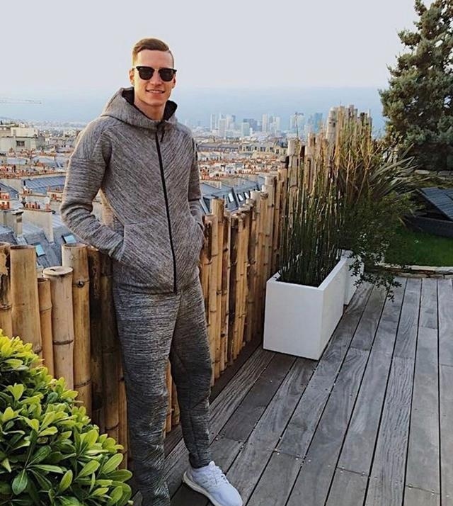 ���ӵ�����˹����˭ �Ѿ���3000���������