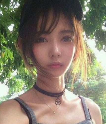 �������еĻ���Ů�� ��������ͬ������