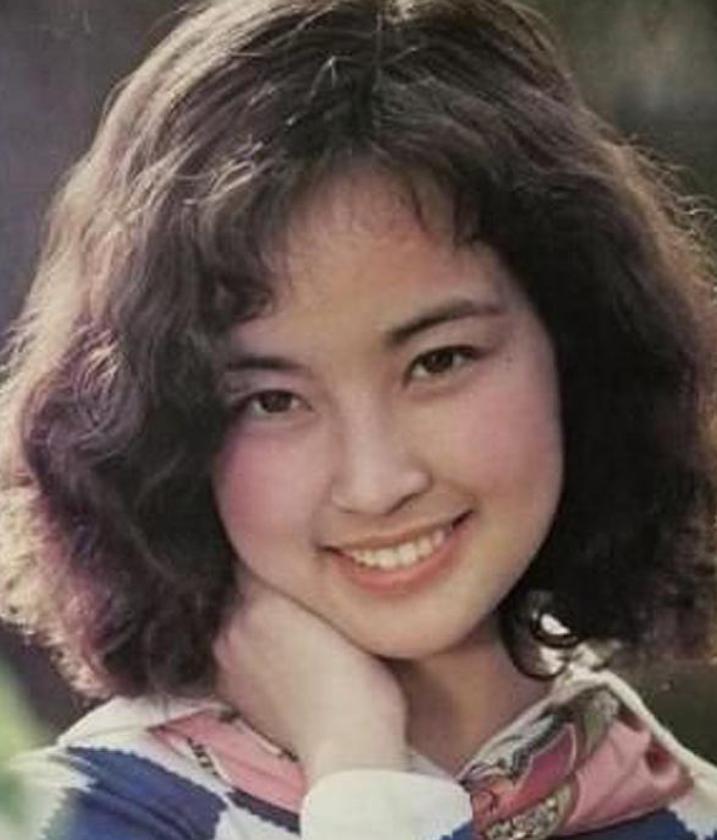 �������м������Ӻ�Ů�� ���м��λ�ʷ