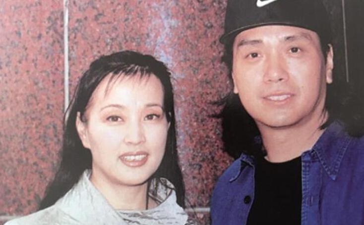 �������м������Ӻ�Ů�� ���м��λ�ʷ