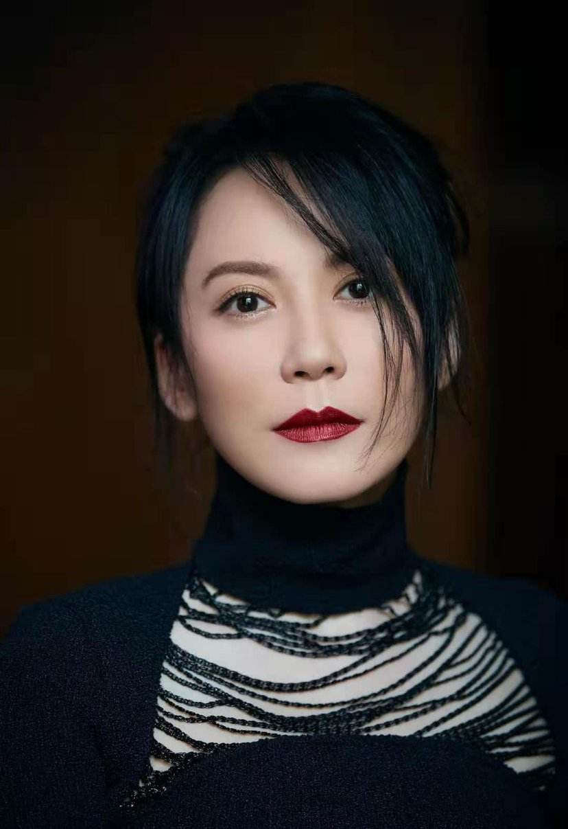 ��ɺ�͸�ԲԲ˭���ÿ� �������� ����� Ҷ诺���ĶԱ�ͼ