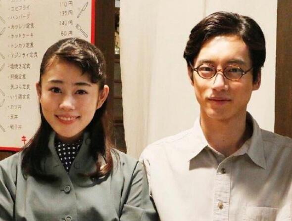 坂口健太郎现在女友是谁 坂口健太郎和井柏然对比照片