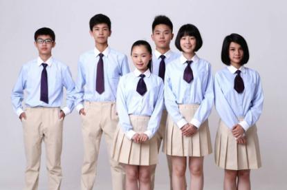 �й���Ư����У����Ƭ ѧ����У����ʲô���������