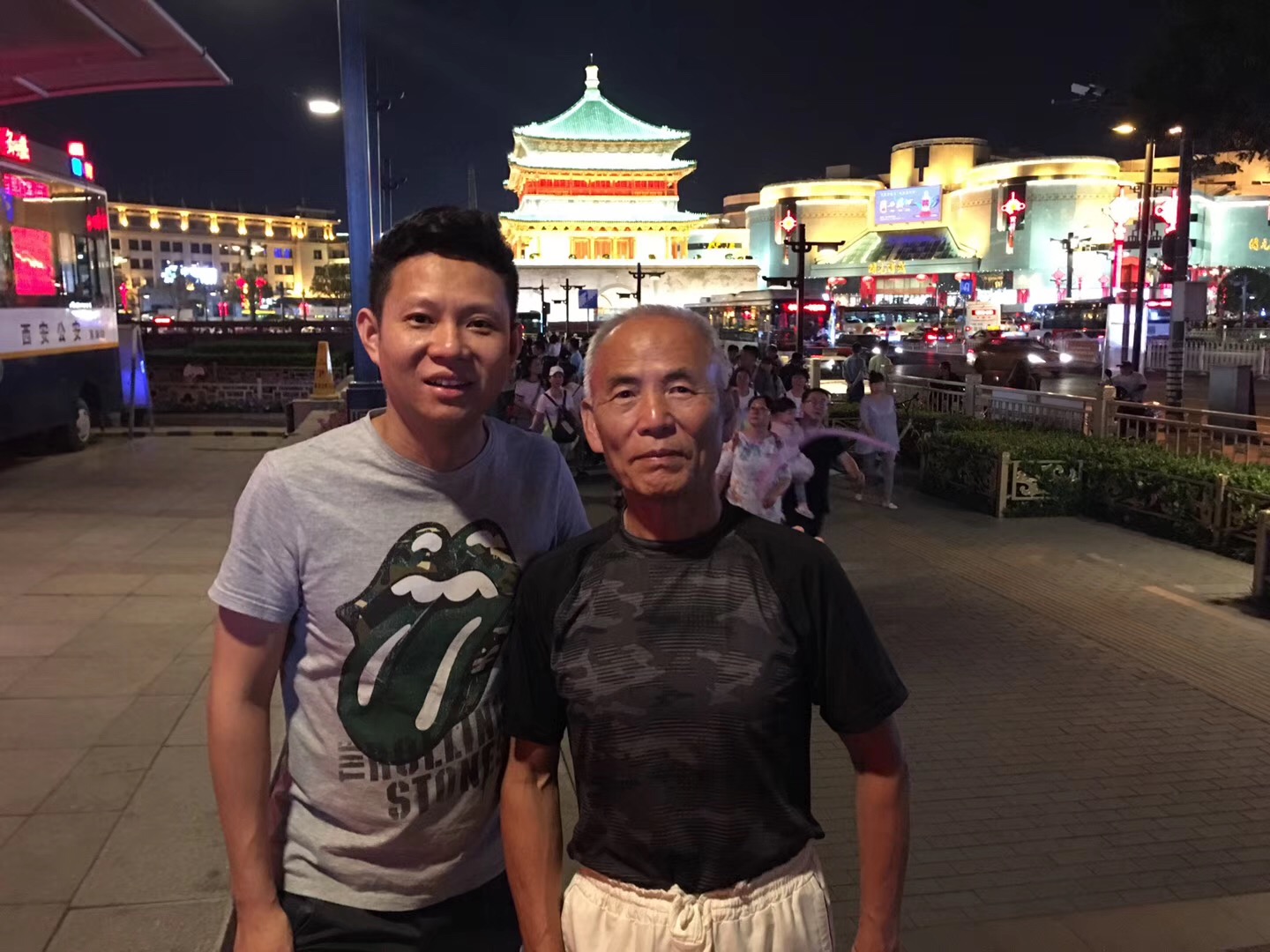 ÷ϣ�����������ڼ� ÷ϣ�����Ÿ�����������Ƭ