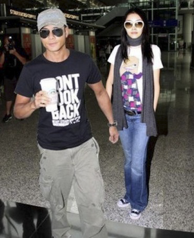 �����Ǻ������ֵ����߶Ա�ͼ �����ֹ����Ƿ���ԭ��