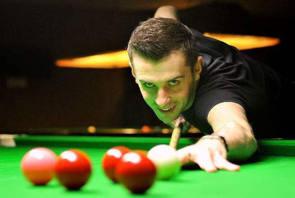 塞尔比老婆照片是谁 他为什么叫莱彻斯特小丑