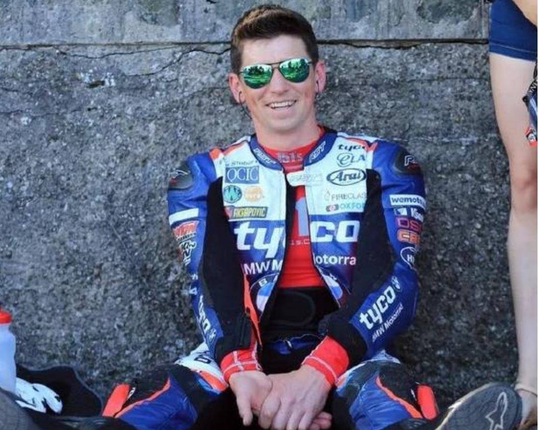 ����TT������ҵ�һ����˭ ����TT������������ �����ʸ���