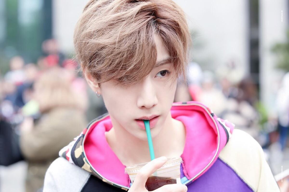 段宜恩为什么叫团团 段宜恩全家取关王嘉尔的原因