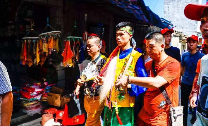 ��ͯ������ôѡ������ ��ͯ��һ��ְҵ