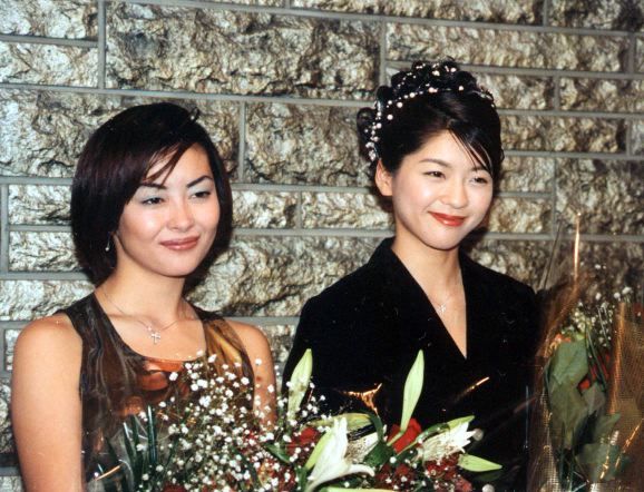 中山美穗和中山忍合照图 中山美穗早期年轻时的照片来了