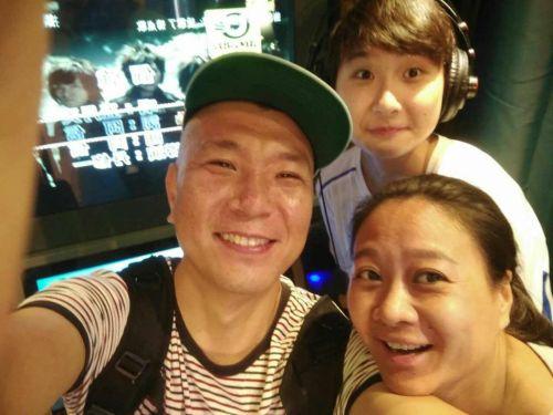 王简嘉禾名字为什么四个字 王简嘉禾和李冰洁年纪谁大他们谁厉害