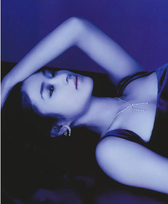 ����Сѩ���⾩�Ա��� ����СѩӾװ��Ƭ�ع�