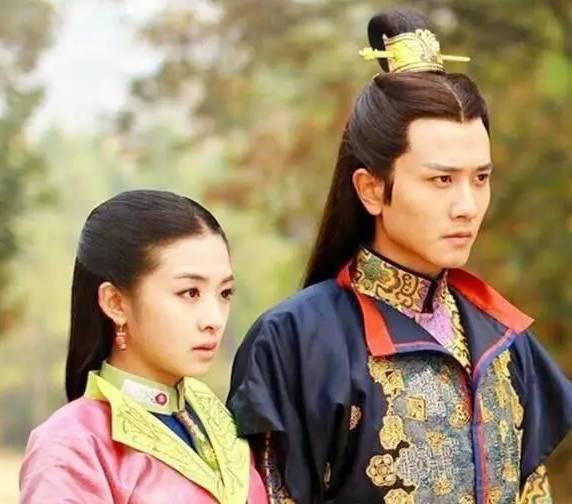 ����ӢΪʲô����Ư�� ����ӢŮ������˭��������