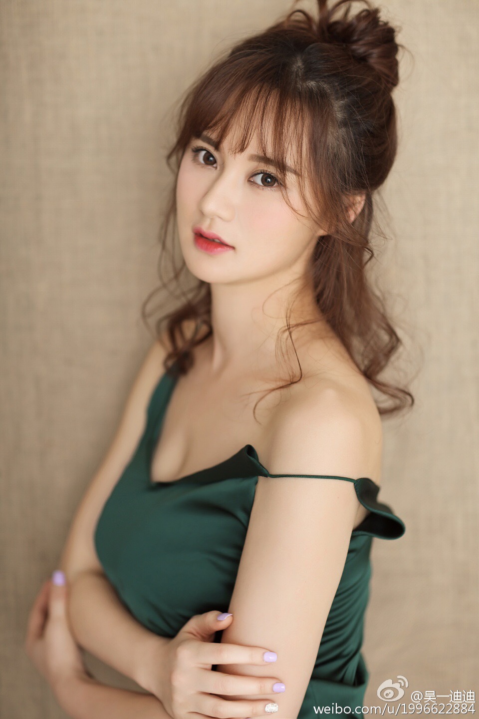 ��һ���Ϲ�����С�����ǰ����� ��һ�����ڱ����˵���Ƭ