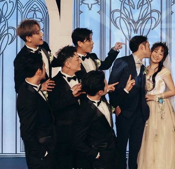 mic��������Ů��������� mic�����������˶Ա�