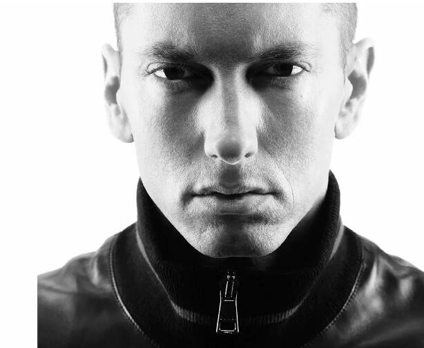 ������ķ�Ƿ˰���ɵ��� ��Ů����������˺����ع�