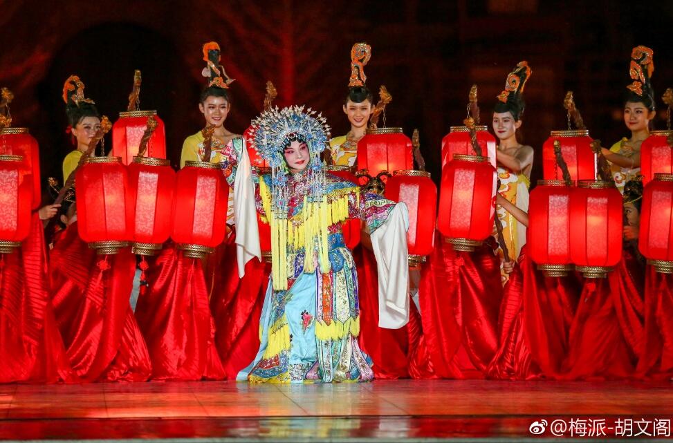 ���ĸ�������ϼ�� ���ĸ����Ӻ�����Ƭ