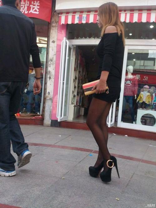 �������߸�Ь������ͼ �������߸���·��Ƶ