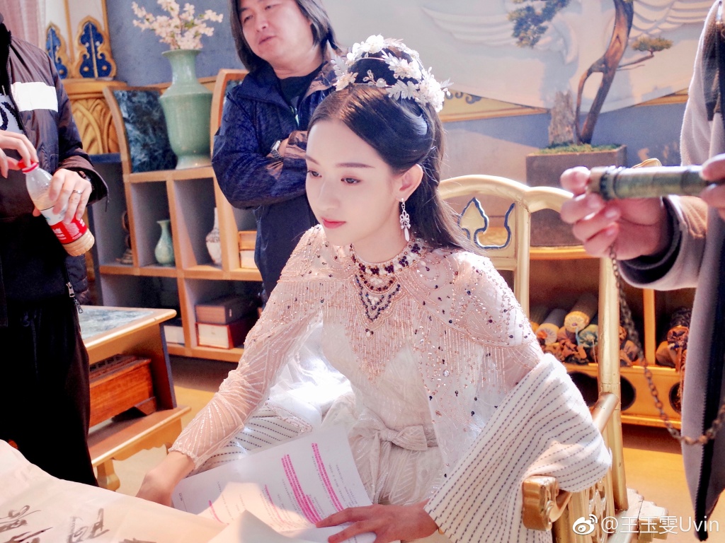 ���ȻŮ���������� ����˭�������Ȼ��Ů������