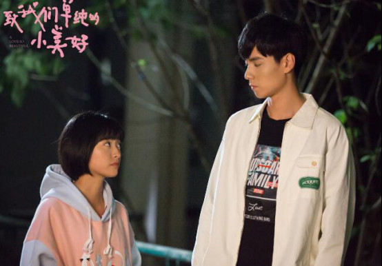 �������������Ů���� ���ºͺ�һ�����߲����