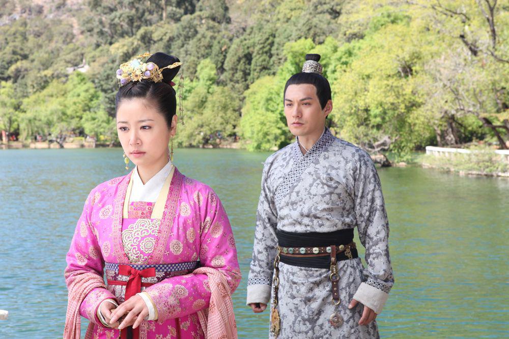 ���ٿ��й�����Ů�� ����������ٿ���ʲô��ϵ