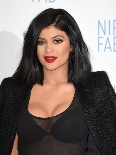 ����ղ�ȵĺ�����˭�� ����ղ������ǰ��Ա���