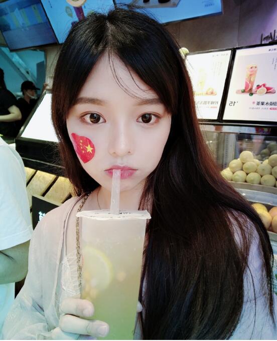 黄霄云样貌变了眼睛变大了漂亮了 她这是整容了吗