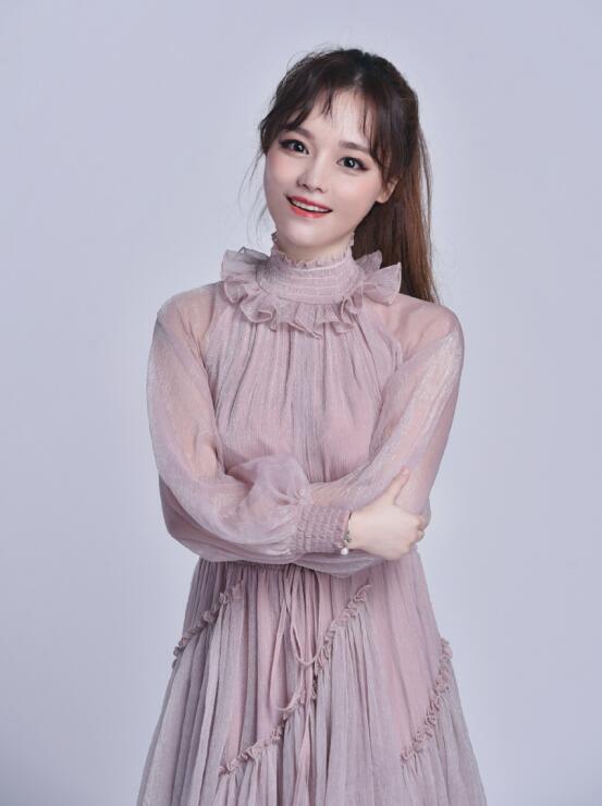 黄霄云样貌变了眼睛变大了漂亮了 她这是整容了吗