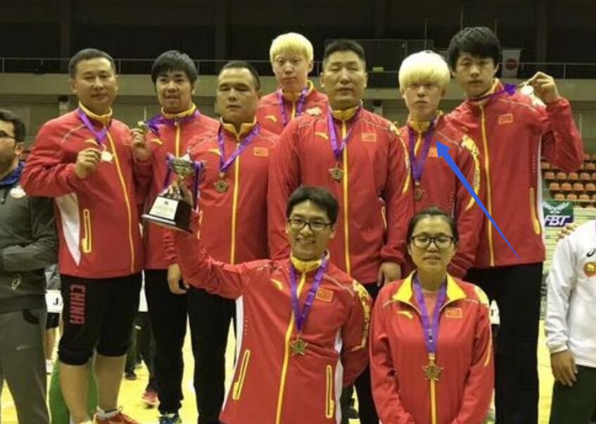 ����ҫ��˭ �׷�����Ⱦ�����ɰ׻�����ɵ�