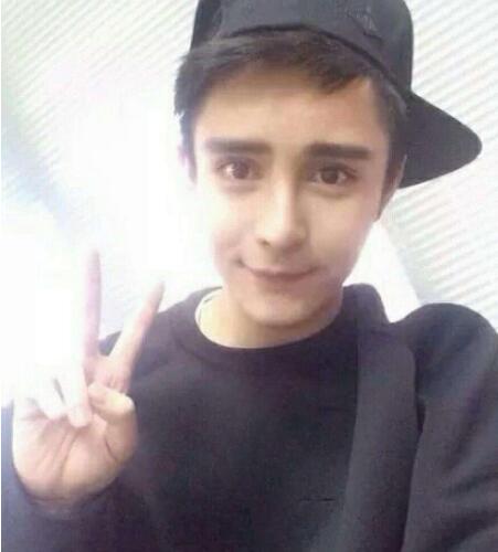 �ξ���У��ʱ�ھ�����Ƭ �ξ�����ֱ����