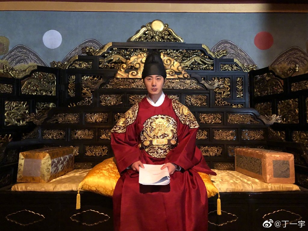 ��һ��Ϊʲô�к������ӡ�֣������� ��һ���Ѿ��������