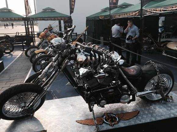 ������ʿΪʲô���ڸ��������� ������ʿĦ�г�����Ǯ