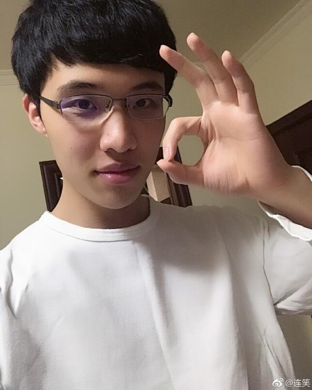 �ڼμ���Χ����ʲô��λ ������Ц��Ů������