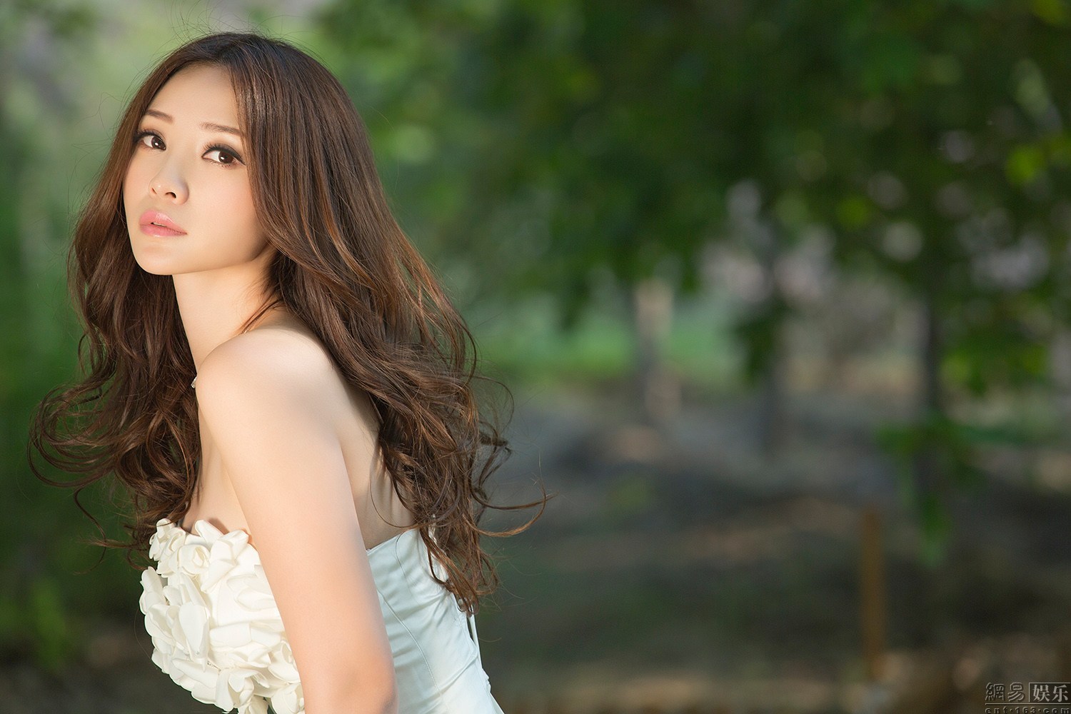 �����űȻ���ȼ�΢������ �Ĵ����������Ըо�ͷ