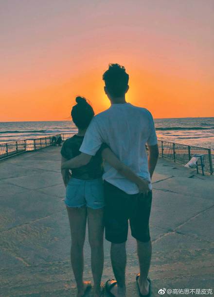 ����˼��������������һ�� ����˼Ů����������������һ����