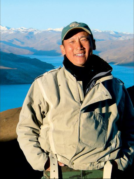 张建亚与张瑜的孩子照片 张建亚再婚了吗妻子是谁