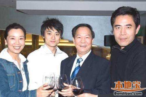 ��˫���Ĵ���������״ Ϊ�˵͵�˧��