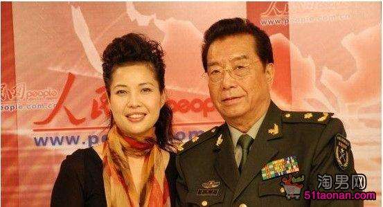 ��˫���Ĵ���������״ Ϊ�˵͵�˧��